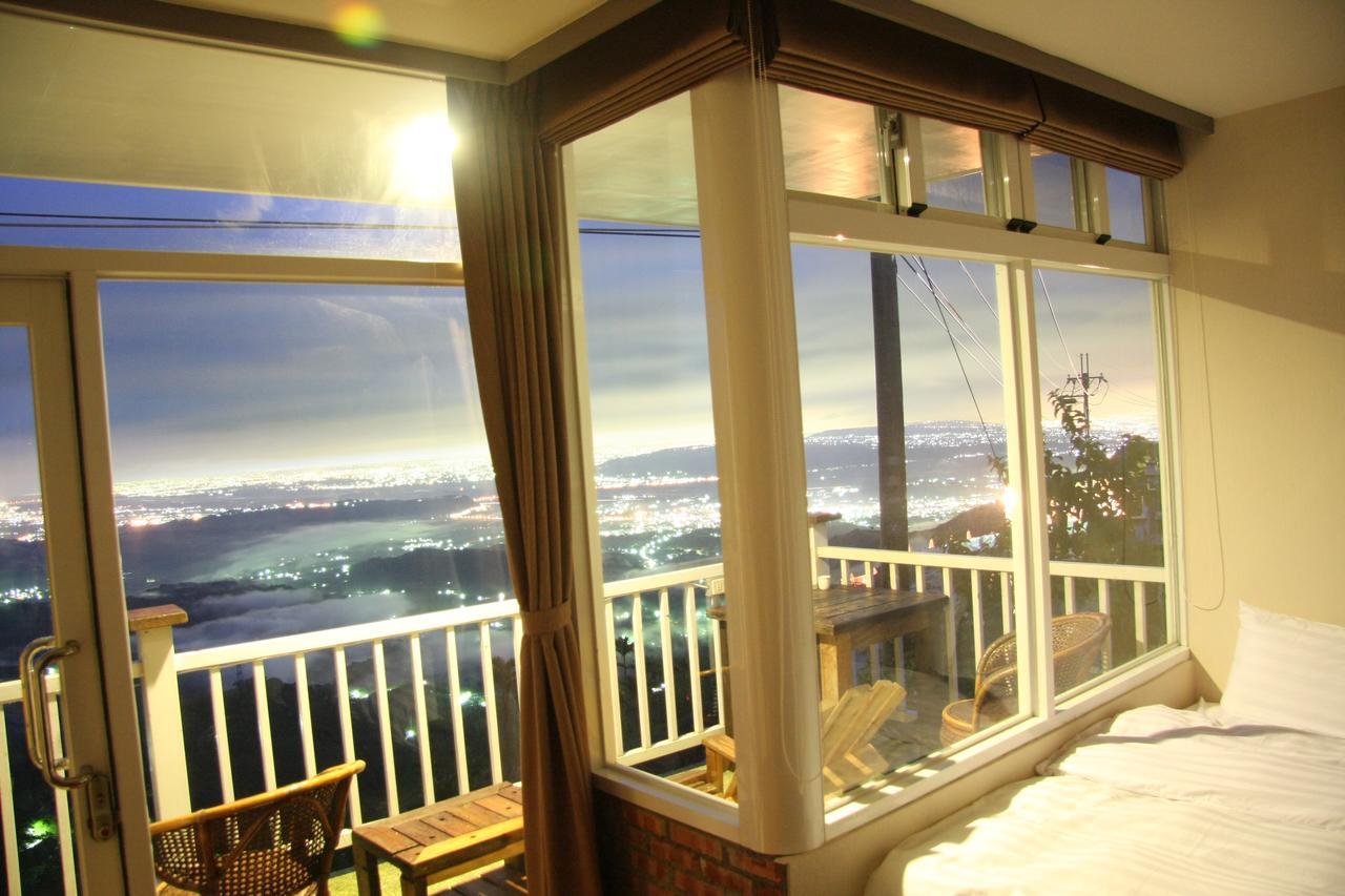 Sky Lounge B&B Чжушань Экстерьер фото