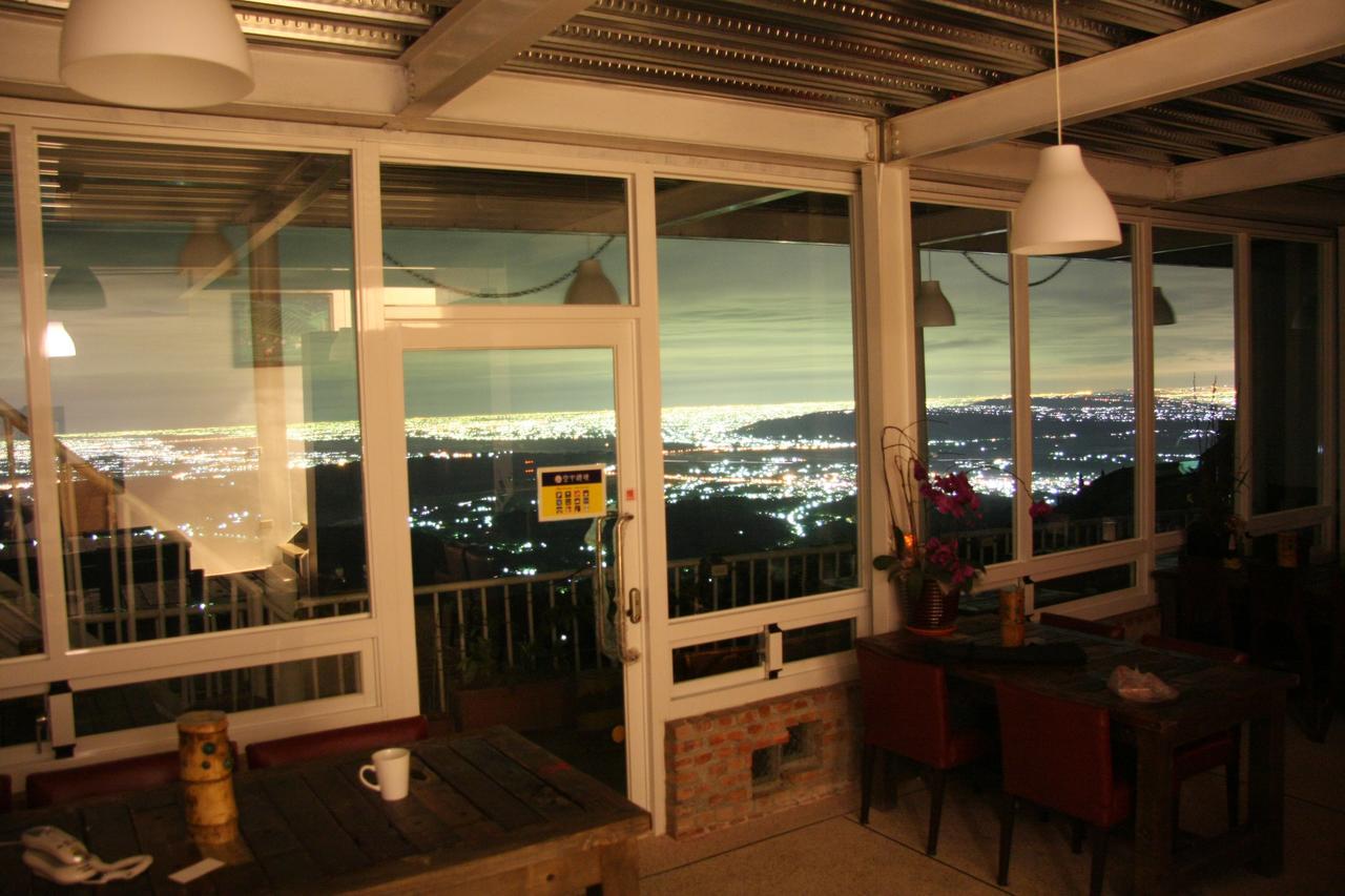 Sky Lounge B&B Чжушань Экстерьер фото