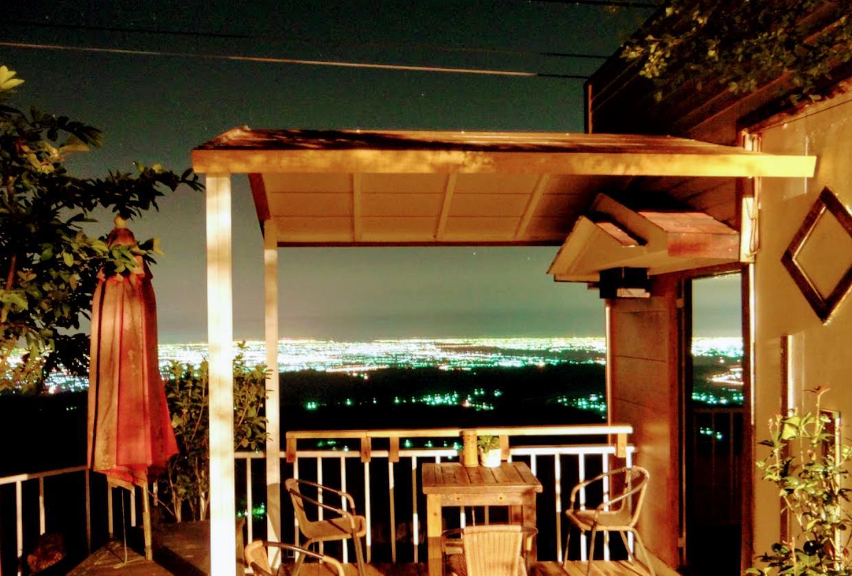 Sky Lounge B&B Чжушань Экстерьер фото